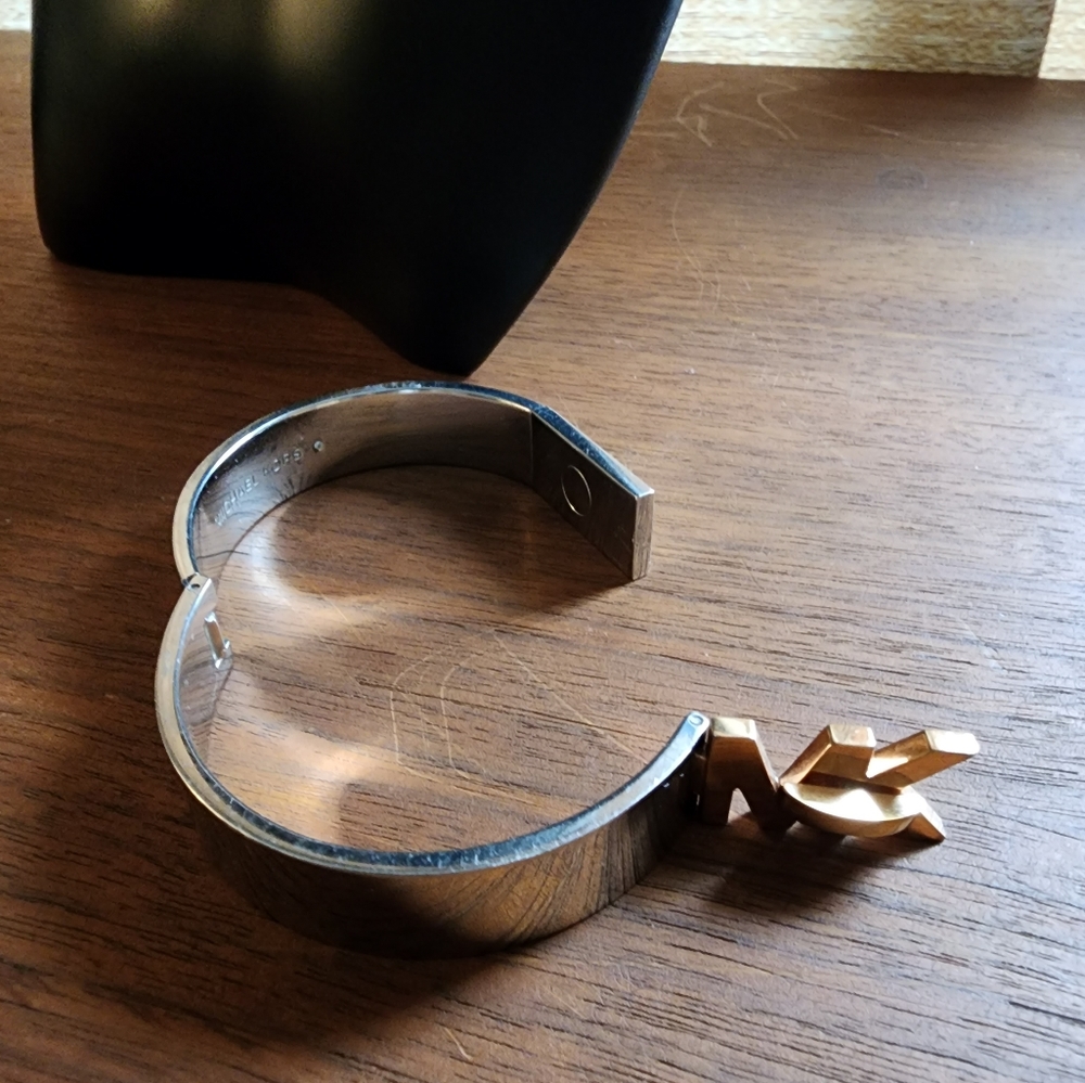 Michael Kors bangle - Picture 7 of 8